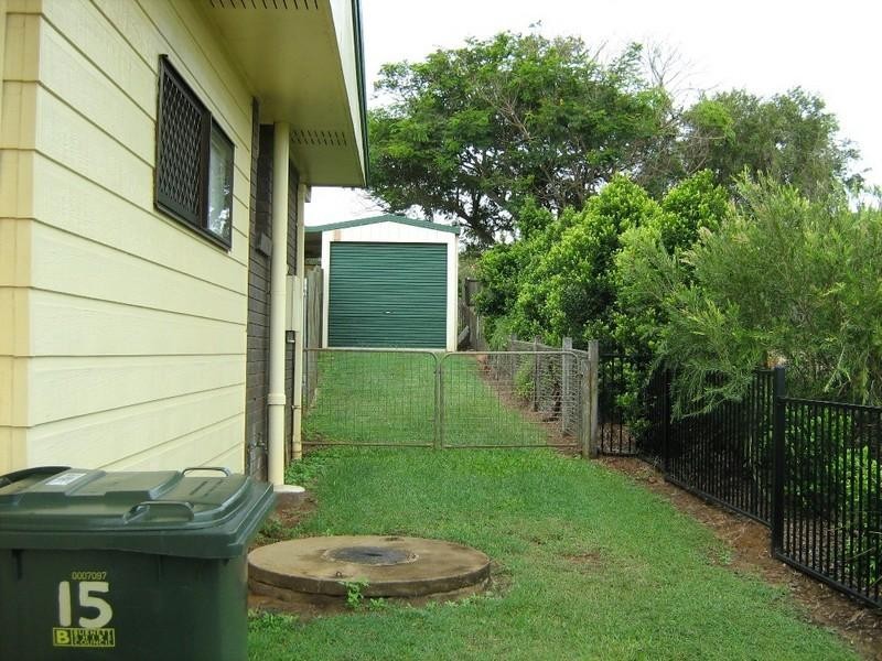 15 Barellan Parade, Qunaba QLD 4670