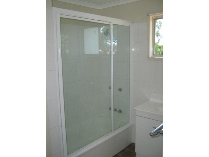 2 Grace Street, Avoca QLD 4670