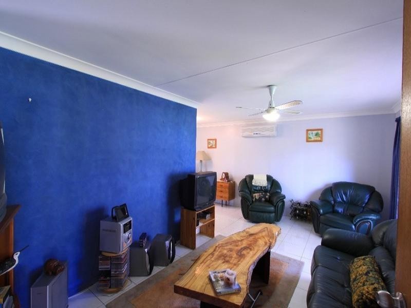 9 Aquamarine Road, Branyan QLD 4670