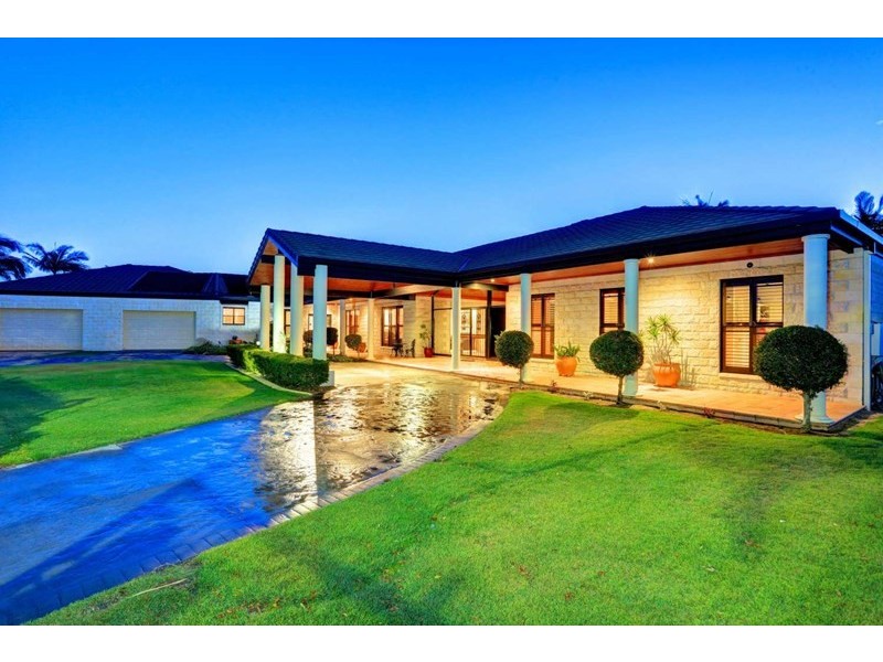 8 Gretton Court, Avoca QLD 4670