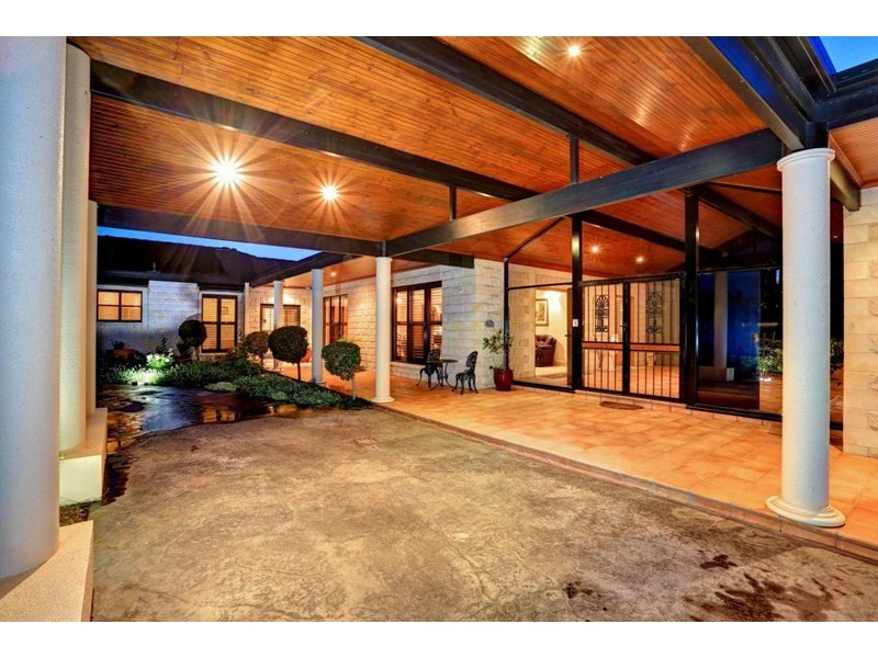 8 Gretton Court, Avoca QLD 4670