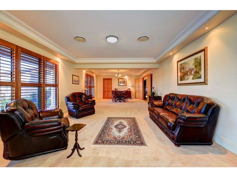 8 Gretton Court, Avoca QLD 4670