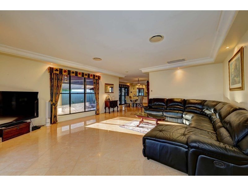 8 Gretton Court, Avoca QLD 4670