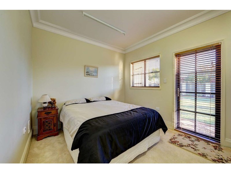 8 Gretton Court, Avoca QLD 4670