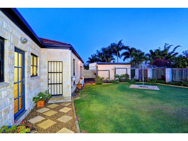 8 Gretton Court, Avoca QLD 4670