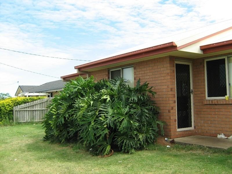 8 Hansen Street, Burnett Heads QLD 4670