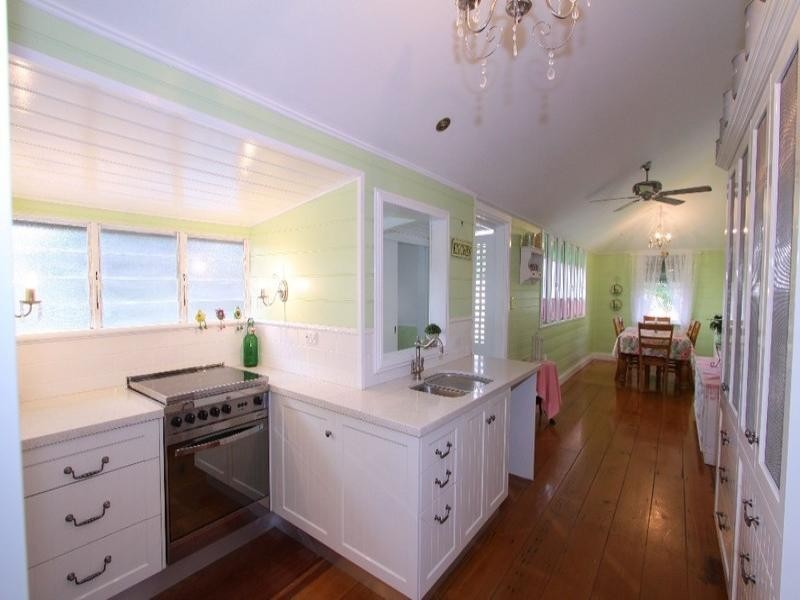 33 Lamb Street, Walkervale QLD 4670