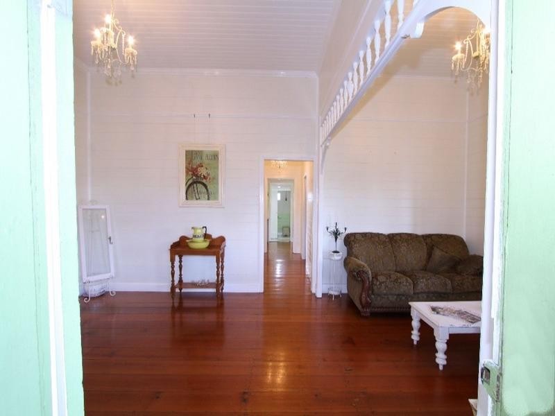 33 Lamb Street, Walkervale QLD 4670