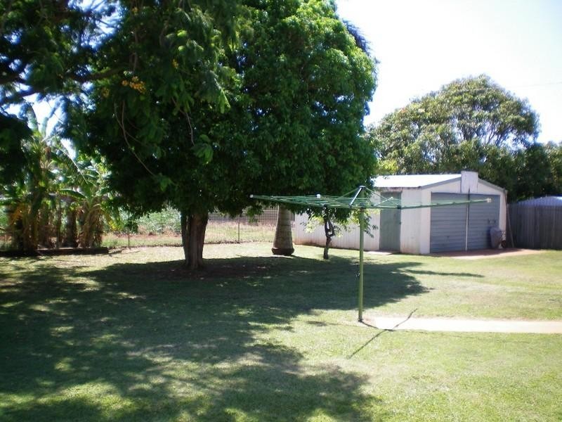26 Bells Road, Avenell Heights QLD 4670