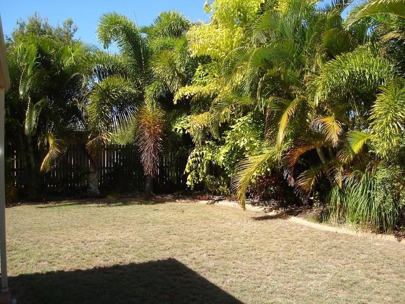 8 Elkington Avenue, Bargara QLD 4670