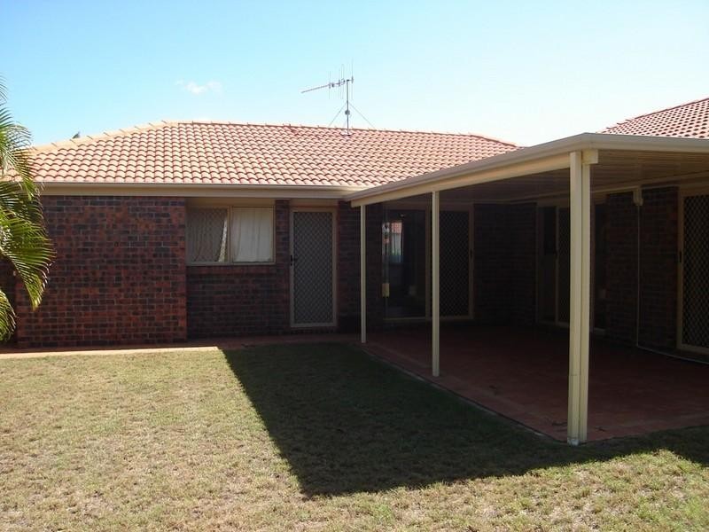 8 Elkington Avenue, Bargara QLD 4670