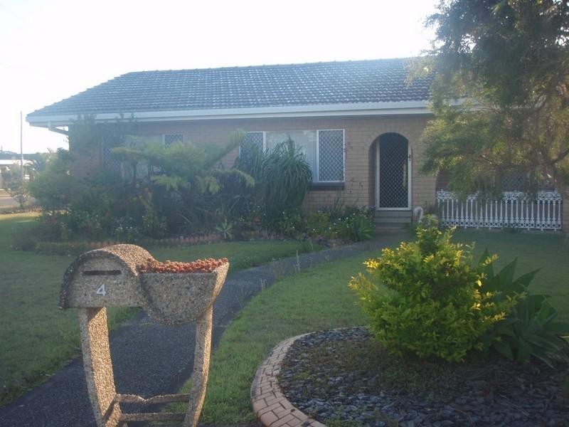 4 Walk Street, Bundaberg QLD 4670