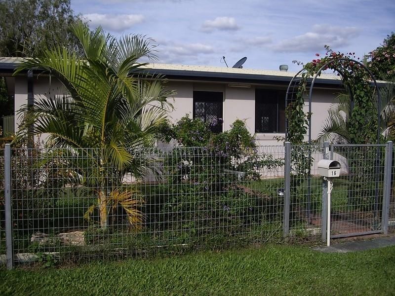 16 Phillips Street, Bundaberg North QLD 4670