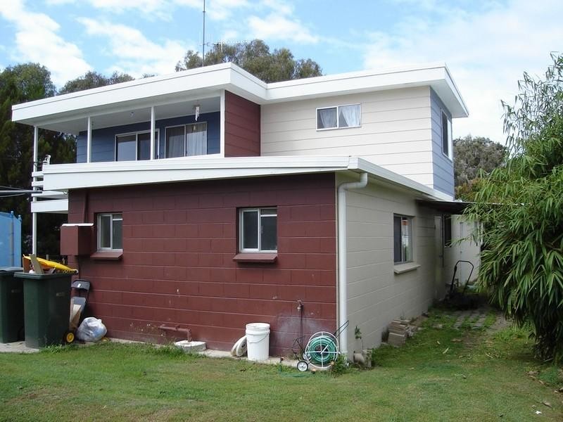 44 Mitchell Street, Elliott Heads QLD 4670