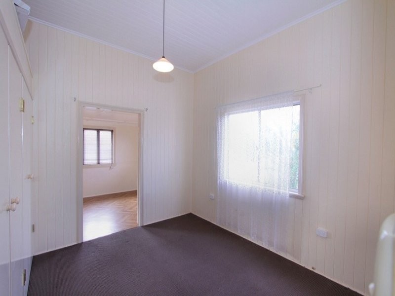 19 Wilmot Street, Bundaberg North QLD 4670