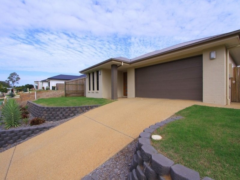 15 Green Avenue, Branyan QLD 4670