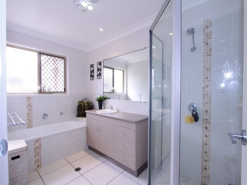 15 Green Avenue, Branyan QLD 4670