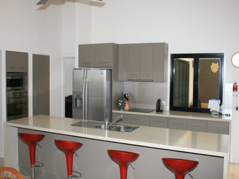 33 Palm Court, Moore Park Beach QLD 4670