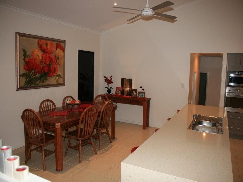 33 Palm Court, Moore Park Beach QLD 4670