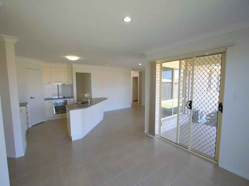 2 Halloran Court, Thabeban QLD 4670