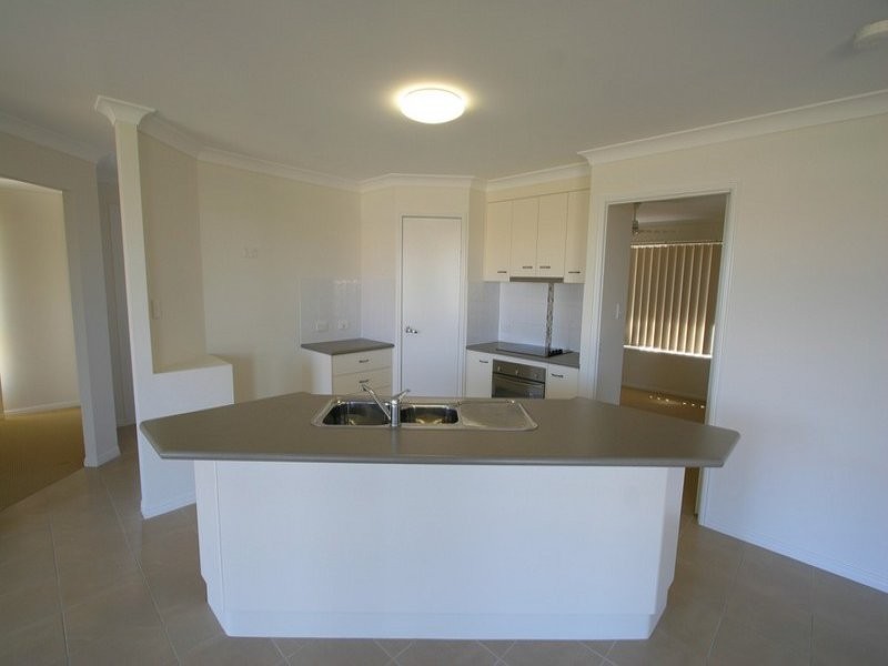 2 Halloran Court, Thabeban QLD 4670