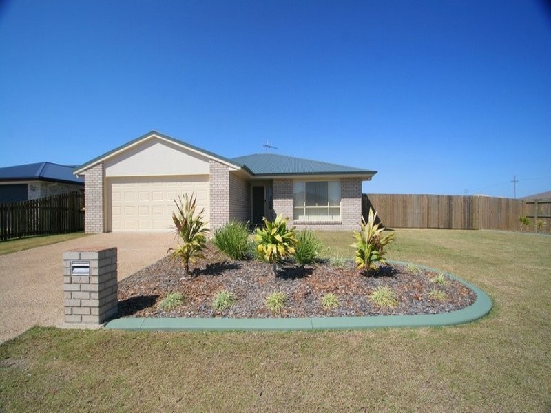 2 Halloran Court, Thabeban QLD 4670