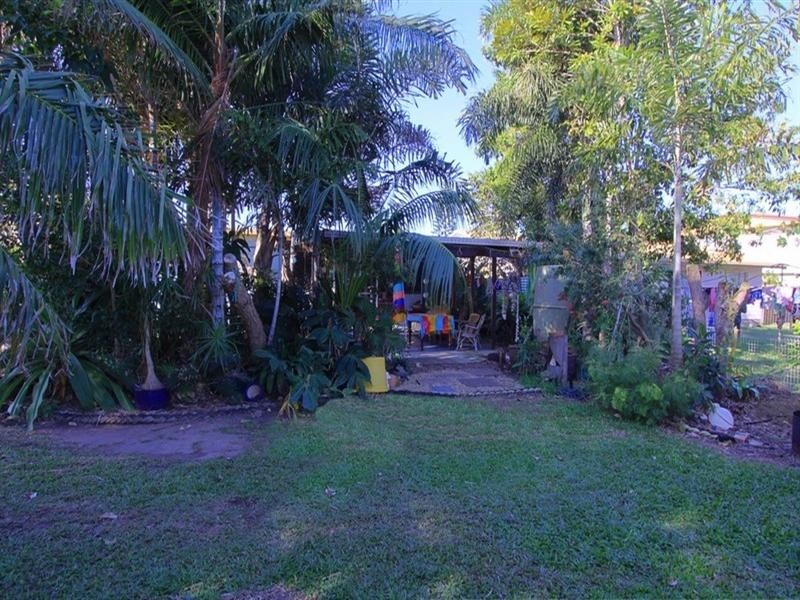 0/9 Esplanade, Innes Park QLD 4670