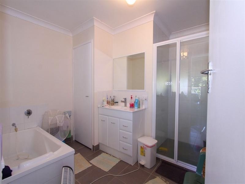 11 Booloongie Road, Gooburrum QLD 4670