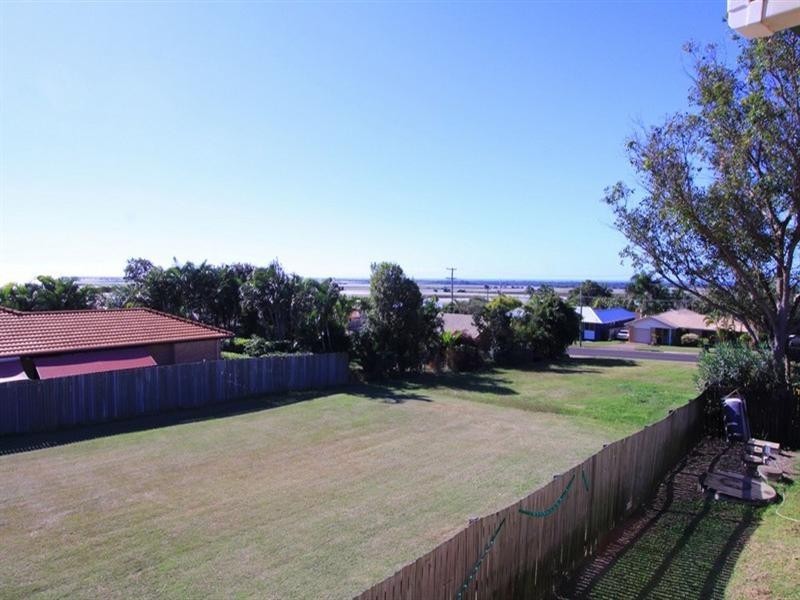 44 Linden Crescent, Qunaba QLD 4670