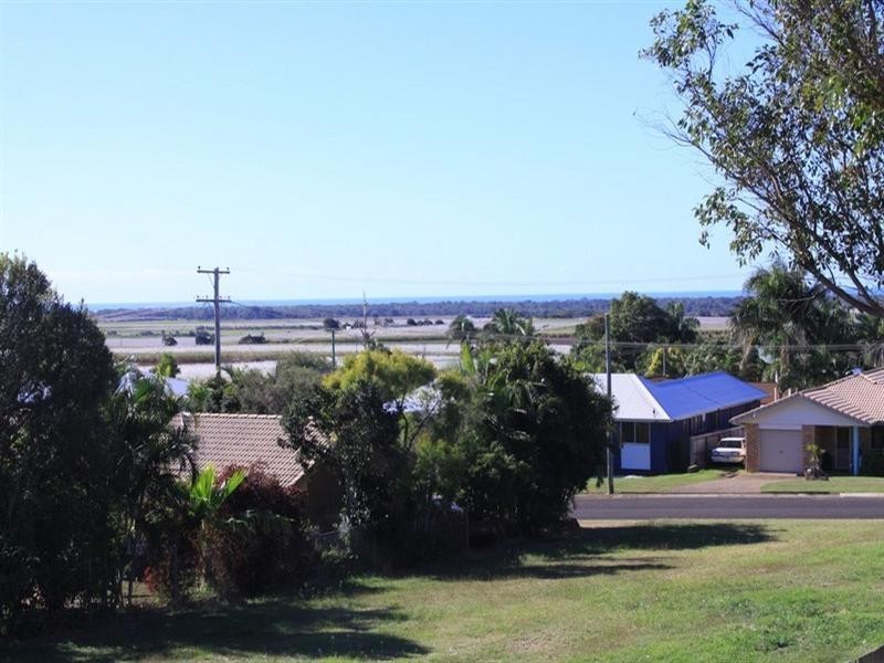 44 Linden Crescent, Qunaba QLD 4670