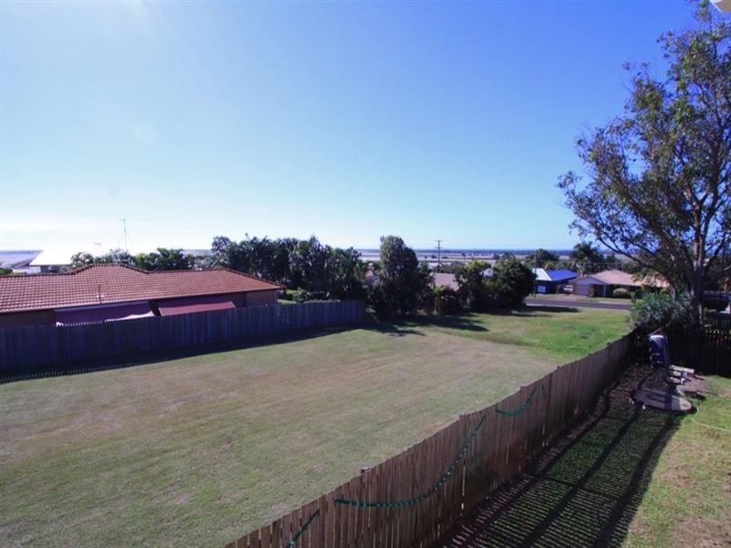 44 Linden Crescent, Qunaba QLD 4670