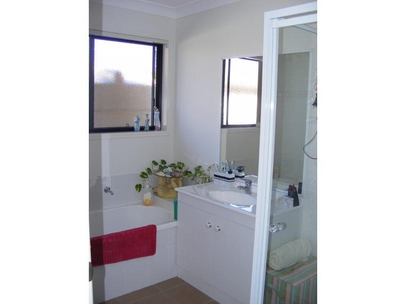 21 Keppel Crescent, Thabeban QLD 4670