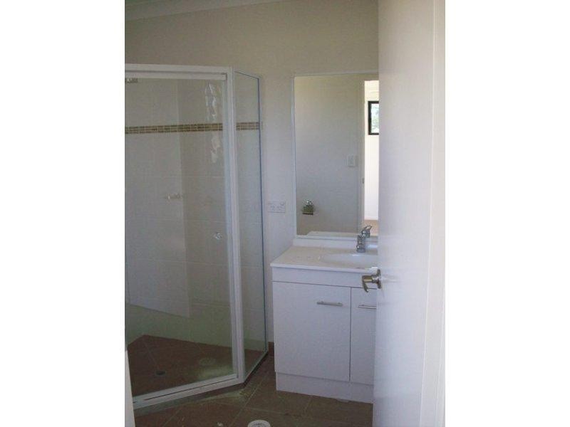 21 Keppel Crescent, Thabeban QLD 4670