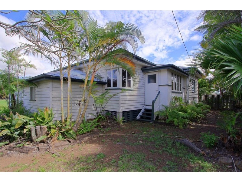 111 Branyan Street, Svensson Heights QLD 4670