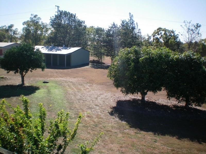 27 Mark Road, Branyan QLD 4670