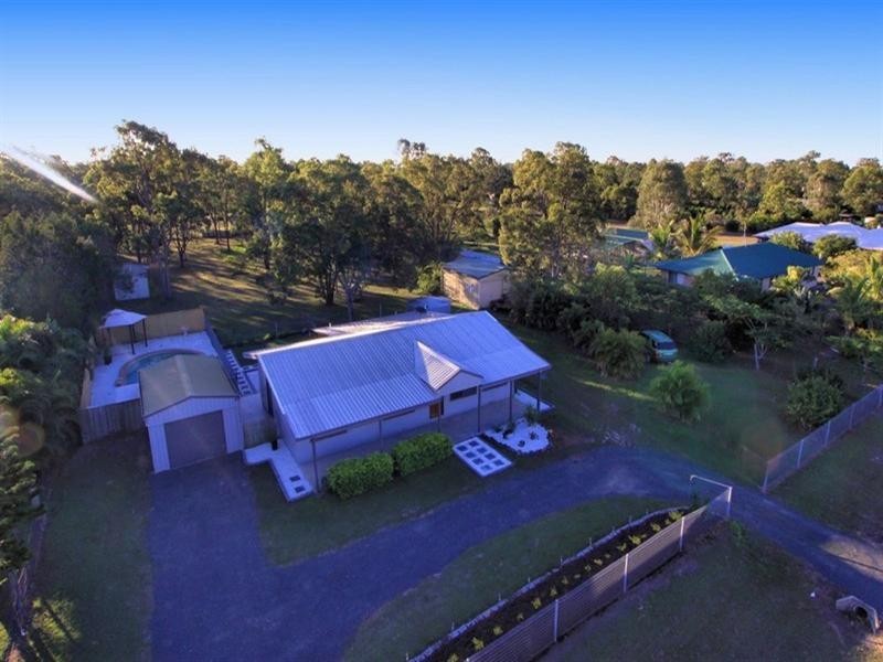14 Park Estate Drive, Branyan QLD 4670
