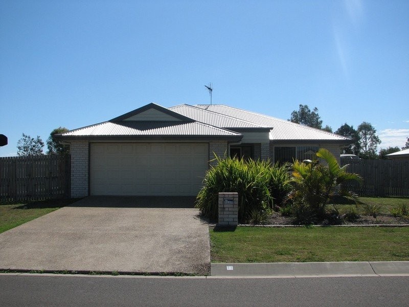 11 Hopton Place, Bundaberg North QLD 4670