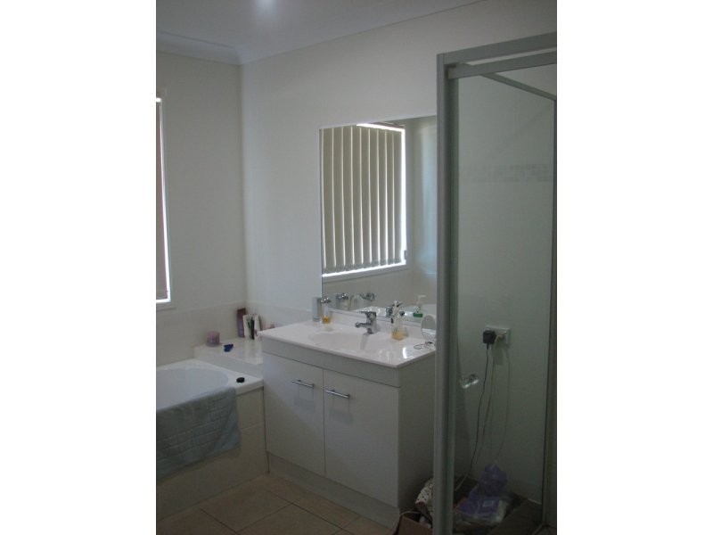 11 Hopton Place, Bundaberg North QLD 4670