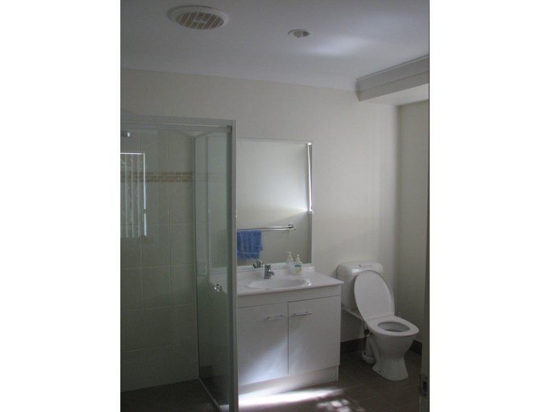 11 Hopton Place, Bundaberg North QLD 4670