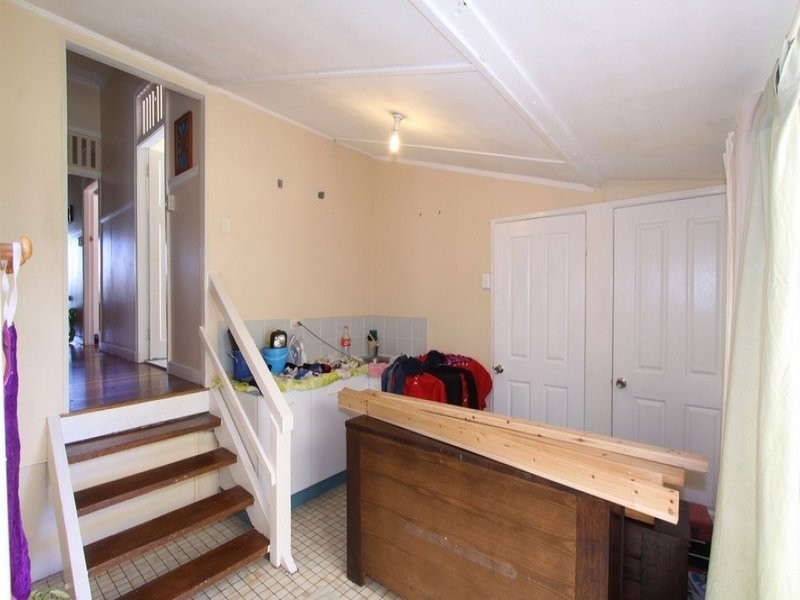 8 Eriksen Street, Svensson Heights QLD 4670