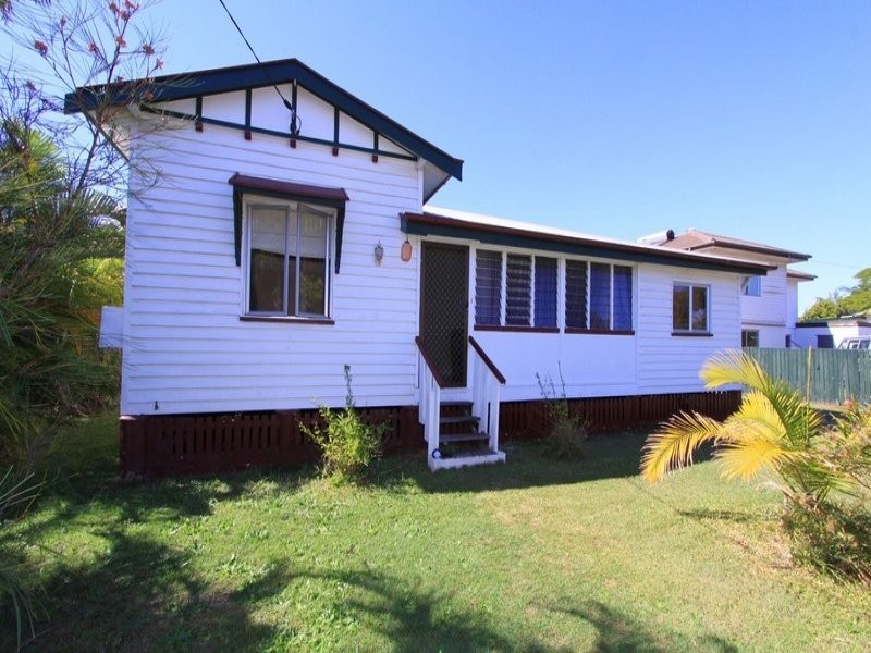 8 Eriksen Street, Svensson Heights QLD 4670