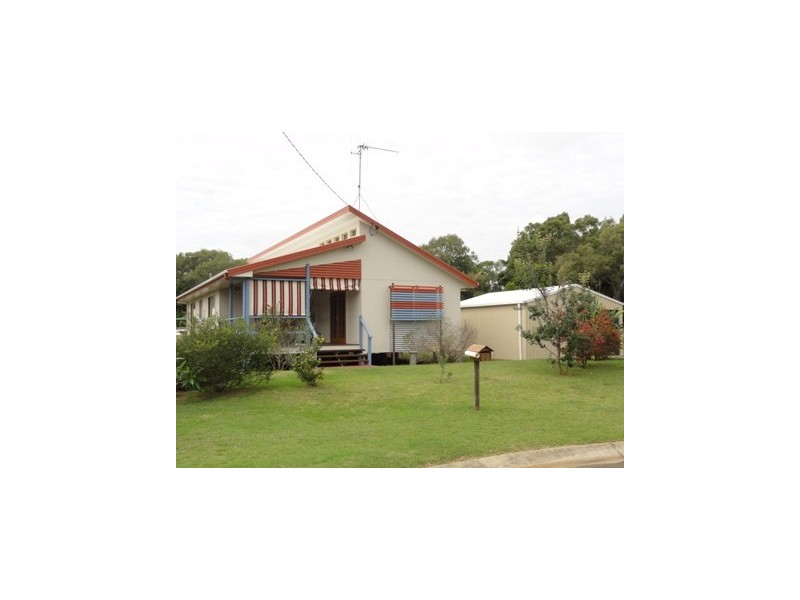 8 Orchid Drive, Moore Park Beach QLD 4670