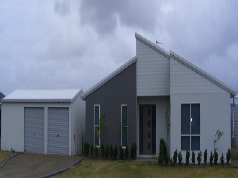 14 Rokeby Court, Branyan QLD 4670