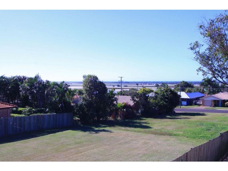 44 Linden Crescent, Qunaba QLD 4670