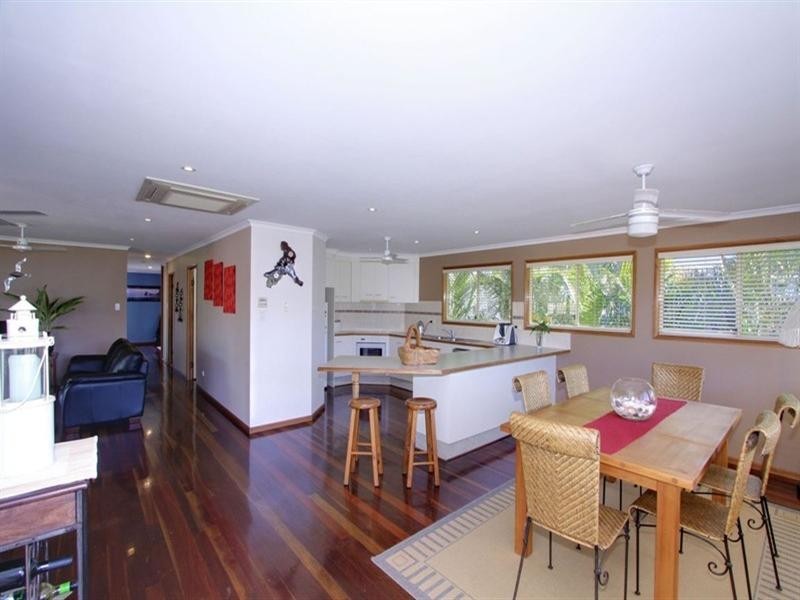 113 Barolin Esplanade, Coral Cove QLD 4670