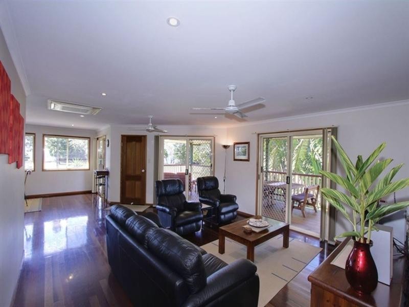 113 Barolin Esplanade, Coral Cove QLD 4670