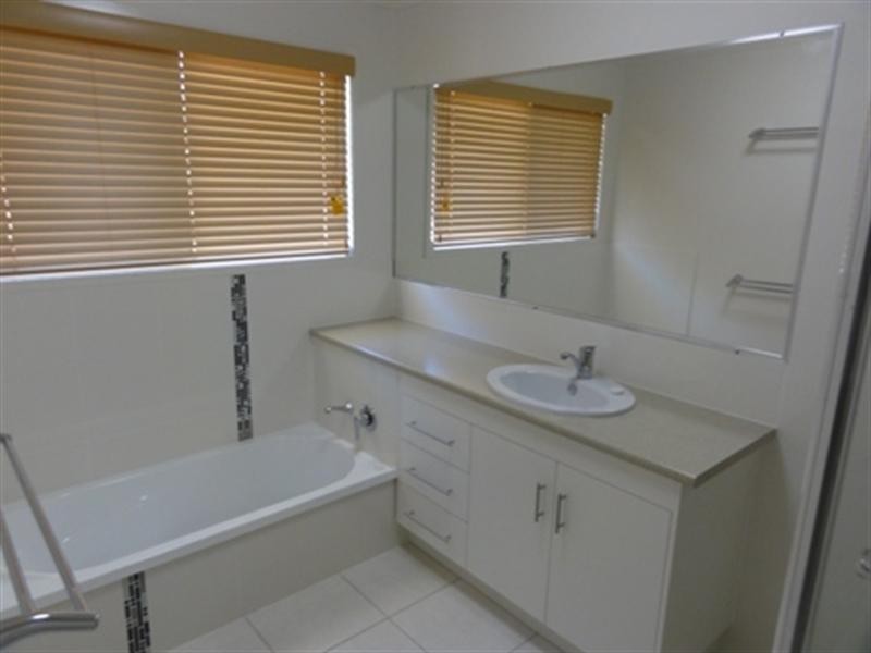 2/6 Mulgrave Street, Bundaberg West QLD 4670