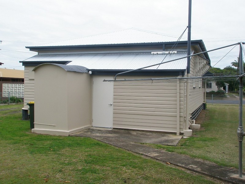 33 Sims Road, Avenell Heights QLD 4670