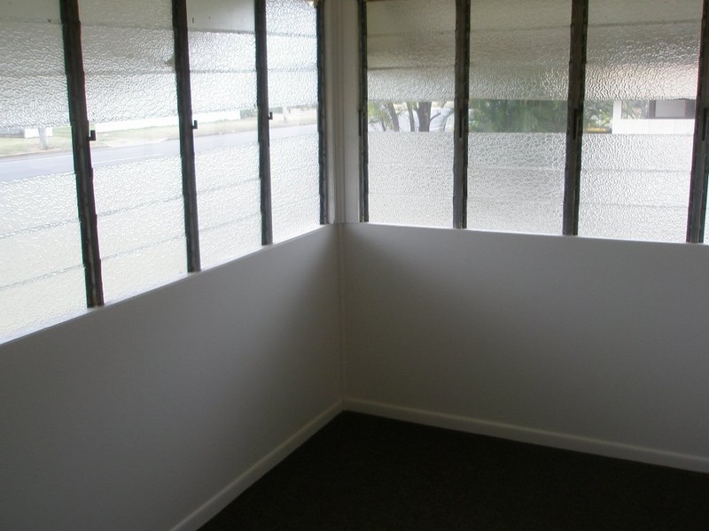 33 Sims Road, Avenell Heights QLD 4670