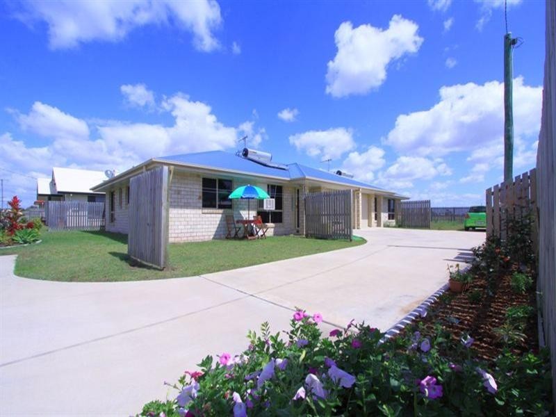 33 Loeskow Street, Bundaberg North QLD 4670